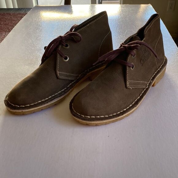 SAFARI by BATA Men’s Leather Chukka Boots Size 9 main image 4